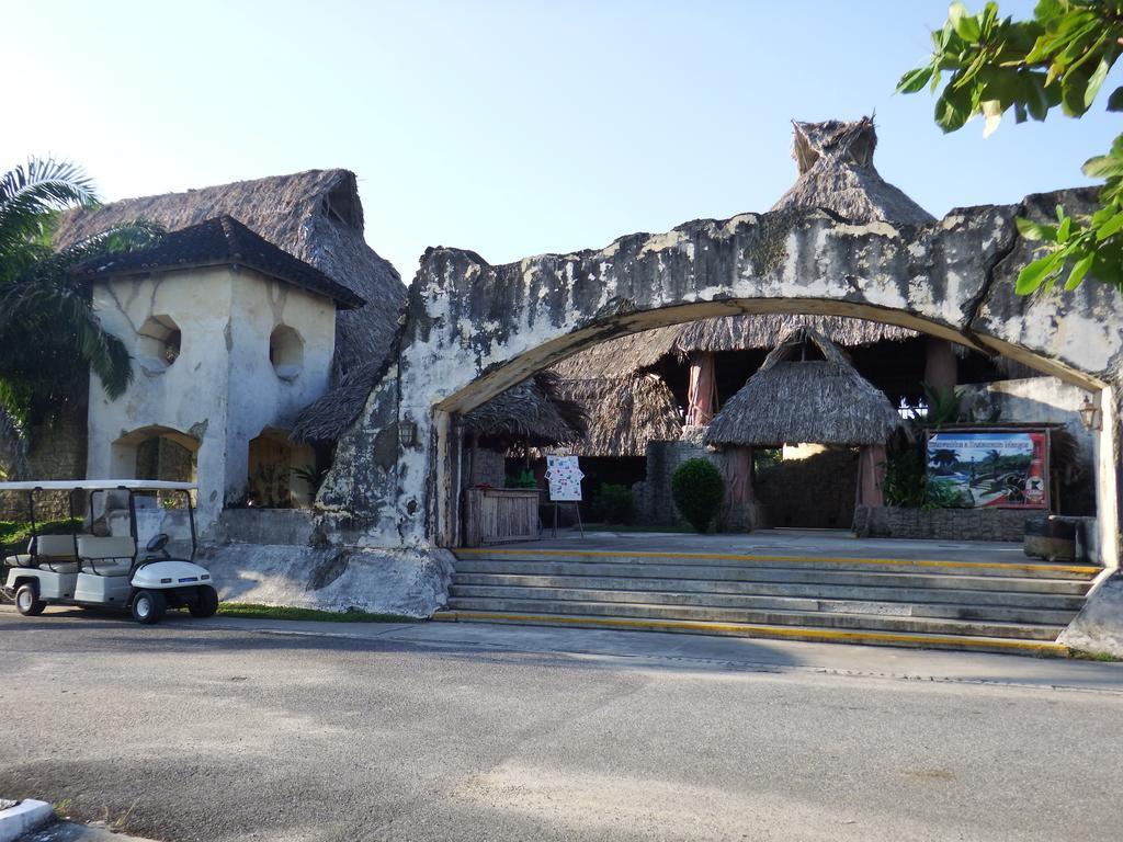 Amatique Bay Hotel 巴里奥斯港 外观 照片